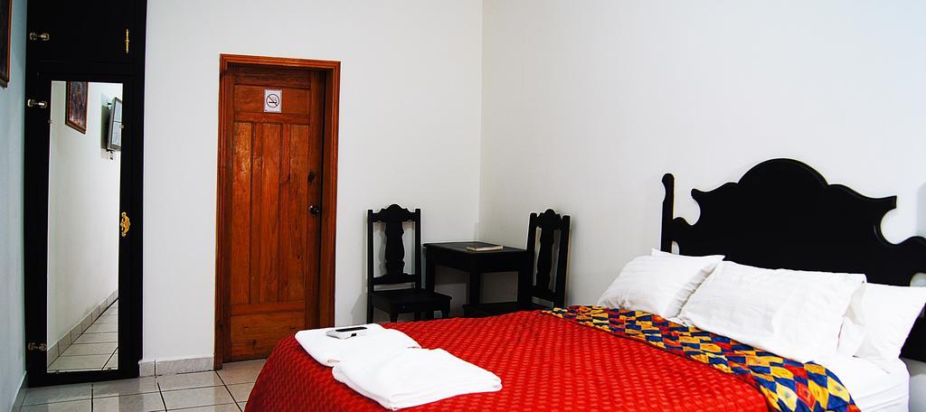 Uw Oasis Hotel Λα Σέιμπα Δωμάτιο φωτογραφία