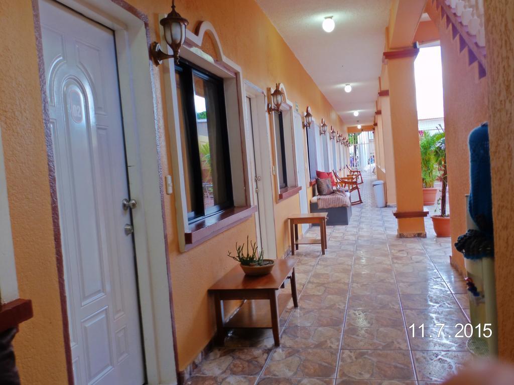 Uw Oasis Hotel Λα Σέιμπα Εξωτερικό φωτογραφία