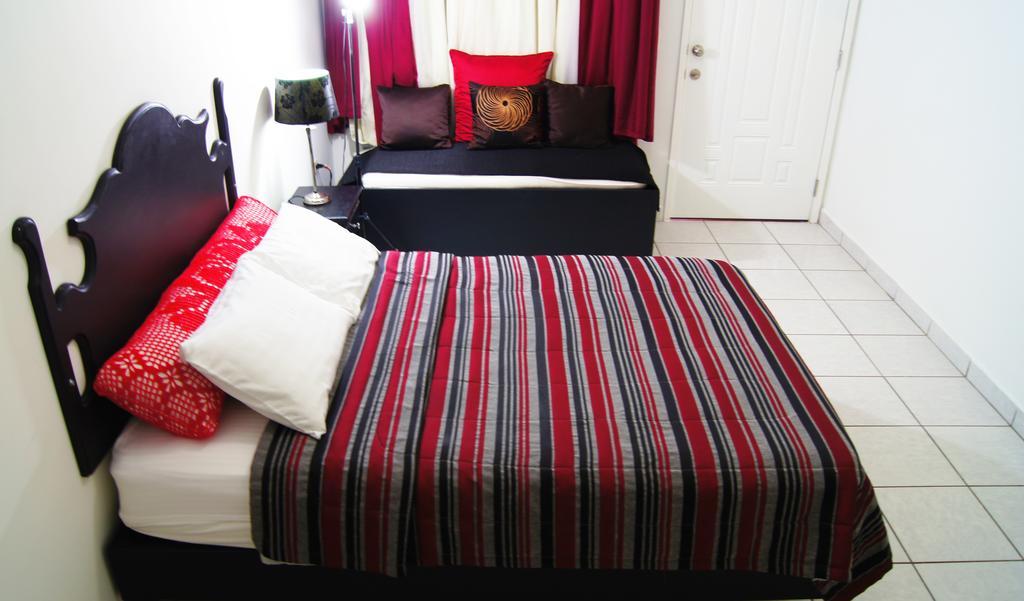 Uw Oasis Hotel Λα Σέιμπα Δωμάτιο φωτογραφία