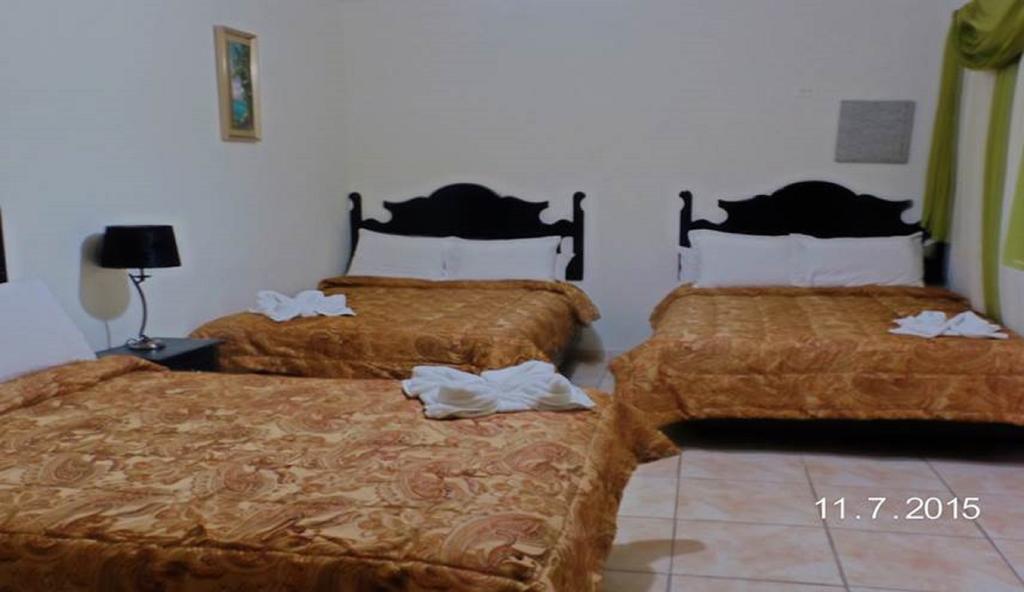 Uw Oasis Hotel Λα Σέιμπα Δωμάτιο φωτογραφία
