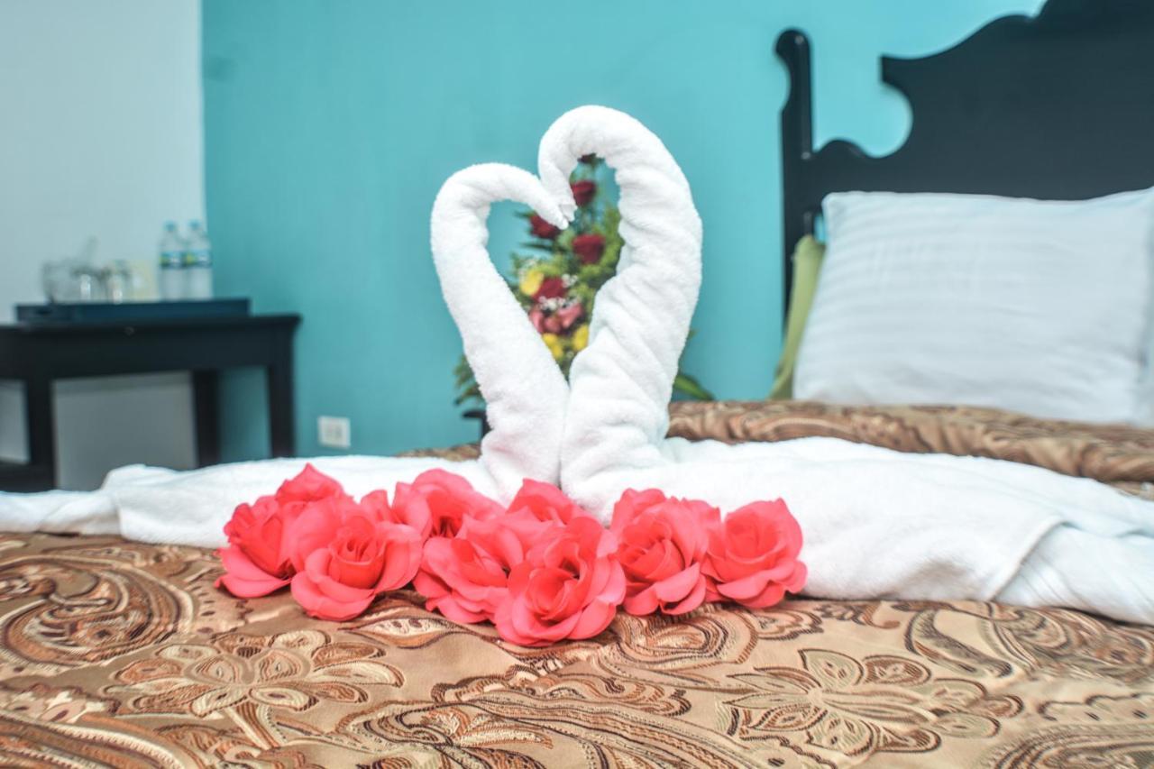 Uw Oasis Hotel Λα Σέιμπα Εξωτερικό φωτογραφία