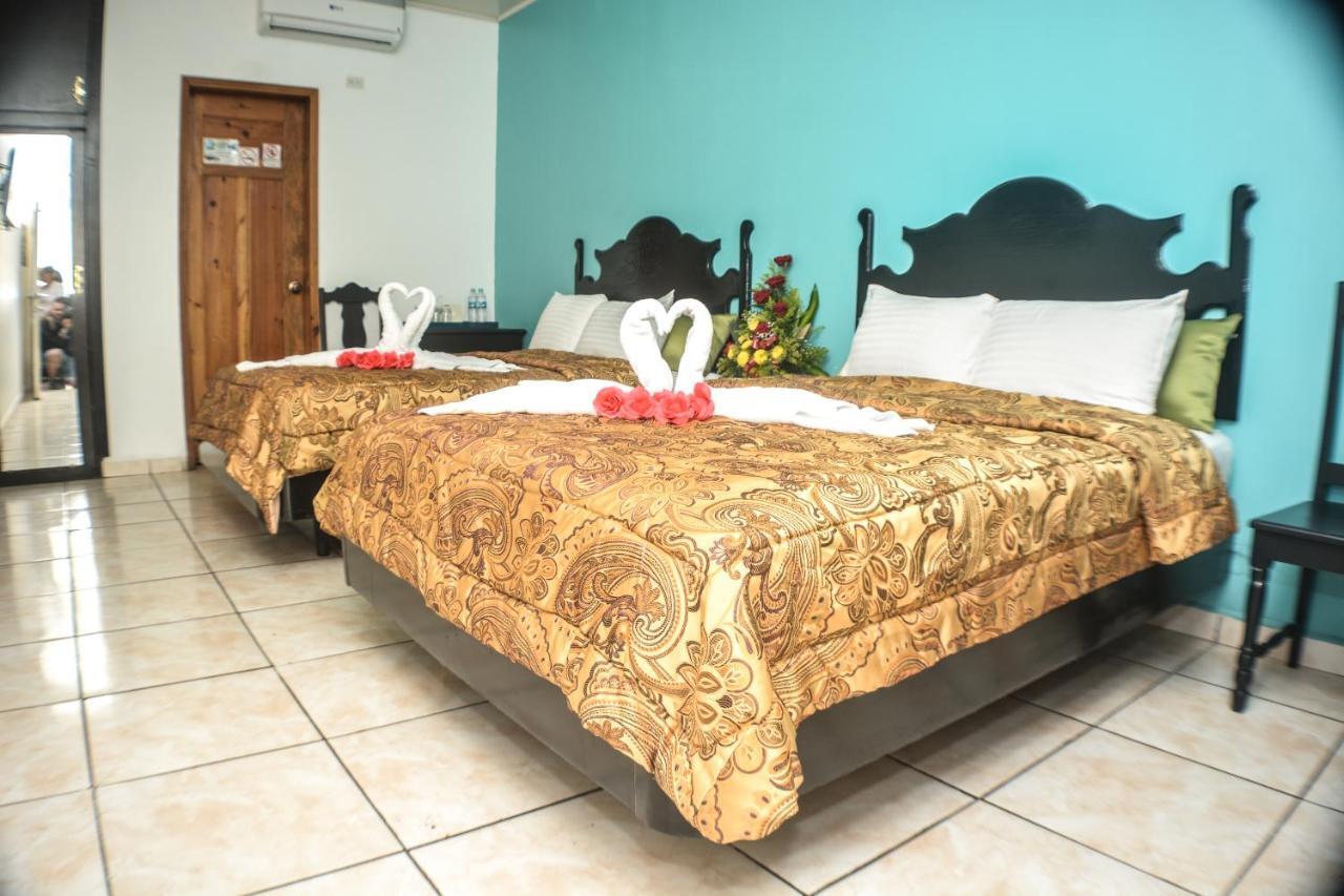 Uw Oasis Hotel Λα Σέιμπα Εξωτερικό φωτογραφία